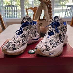 Nike Lebron Soldier XIV Basketball Shoes SIZE 8.5